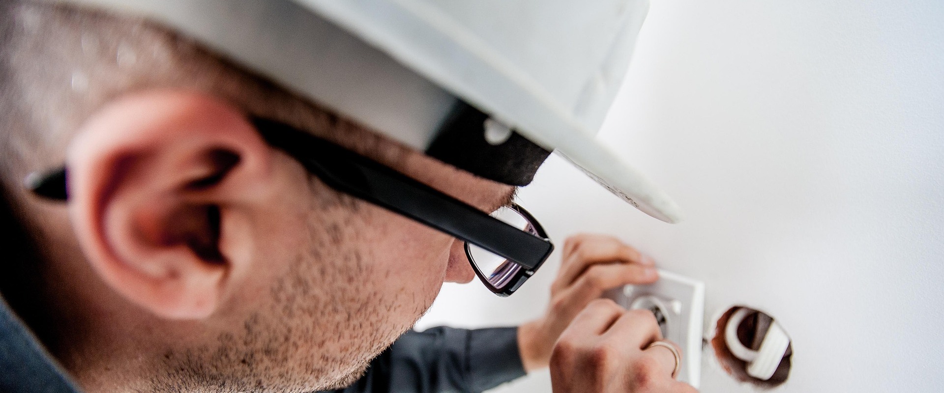 Electric Repair Services in Vancouver, WA: Powering Homes and Craft Beer Accessories with Confidence